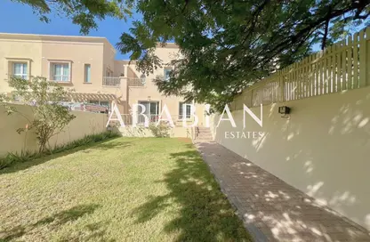 فيلا - 2 غرف نوم - 3 حمامات للايجار في الينابيع 11 - الينابيع - دبي