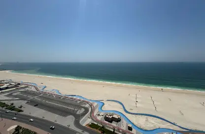 Apartment - 2 Bedrooms - 3 Bathrooms for rent in Corniche Tower - Ajman Corniche Road - Ajman