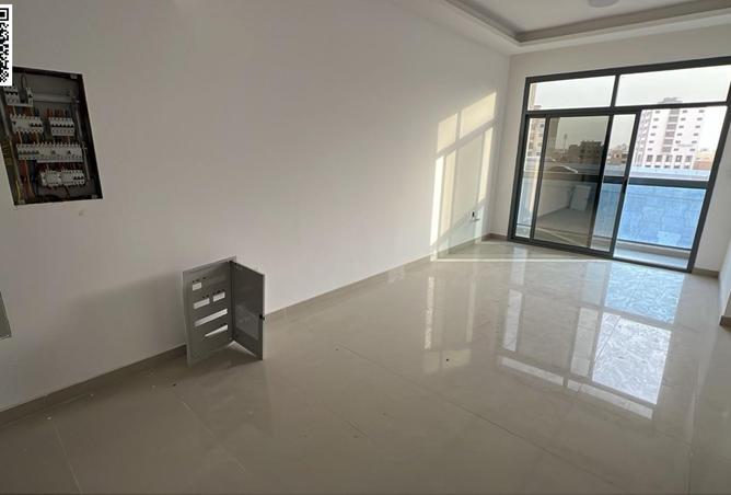 63282435 - Property Main Image