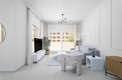 شقة - غرفة نوم - 2 حمامات للايجار في فيروز - باب البحر - جزيرة المرجان - رأس الخيمة