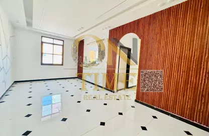 شقة - 2 غرف نوم - 2 حمامات للايجار في فلل الروضة 2 - 2  الروضة - الروضة - عجمان