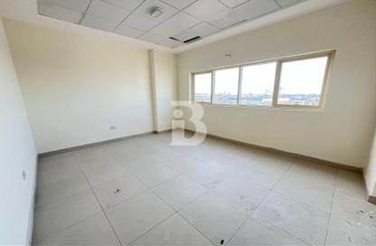 مستودع - استوديو للايجار في جبل على الصناعية 1 - جبل علي الصناعية - جبل علي - دبي مستودع - استوديو للايجار في جبل على الصناعية 1 - جبل علي الصناعية - جبل علي - دبي