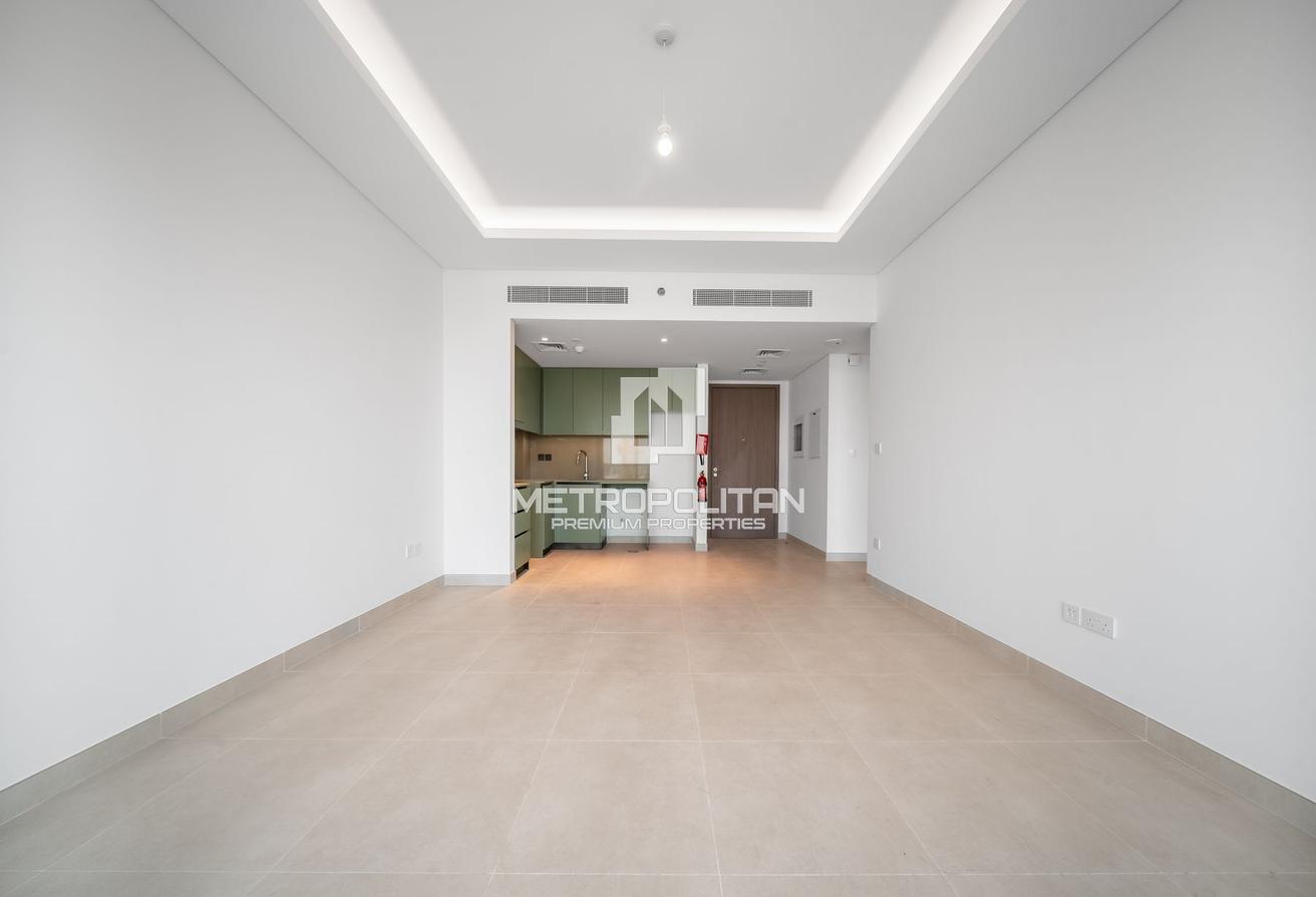 Highest Floor | Multiple Units | Community Expert photo 4