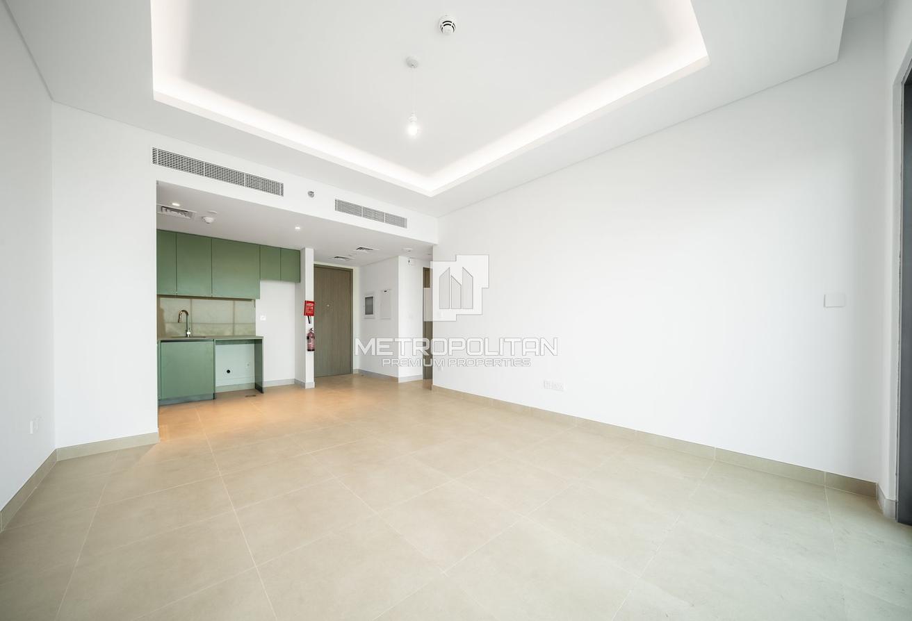 Highest Floor | Multiple Units | Community Expert photo 2