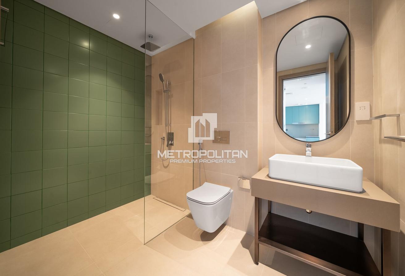 Highest Floor | Multiple Units | Community Expert photo 8