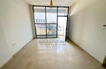 Apartment - 1 - 2 for rent in New Al Taawun Road - Al Taawun - Sharjah