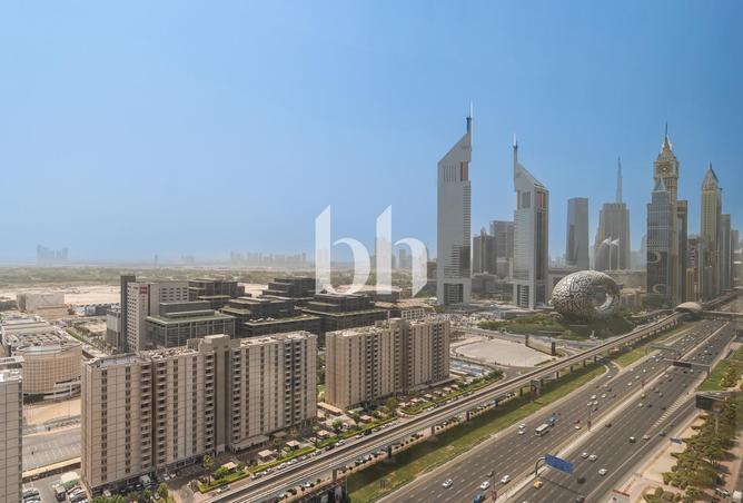 Furnished | Move In Ready | High Floor |Spacious |