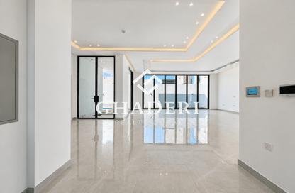 Villa - 4 - 5 for sale in Nad Al Sheba Gardens 1 - Nad Al Sheba Gardens - Nad Al Sheba 1 - Nad Al Sheba - Dubai