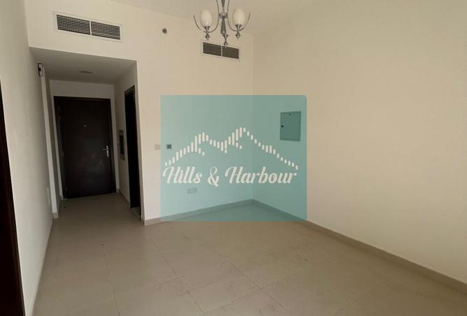 57778438 - Property Image 2