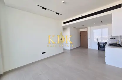 شقة - 2 غرف نوم - 2 حمامات للايجار في بن غاطي أزور - منطقة 16 - قرية جميرا الدائرية - دبي