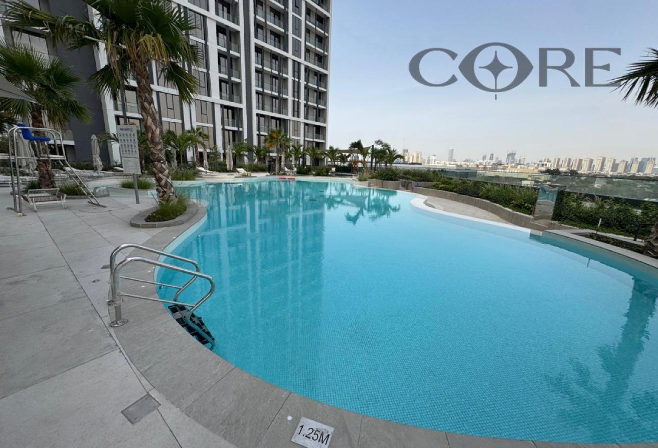 POOL + JGE VIEW | HIGH FLOOR photo 18