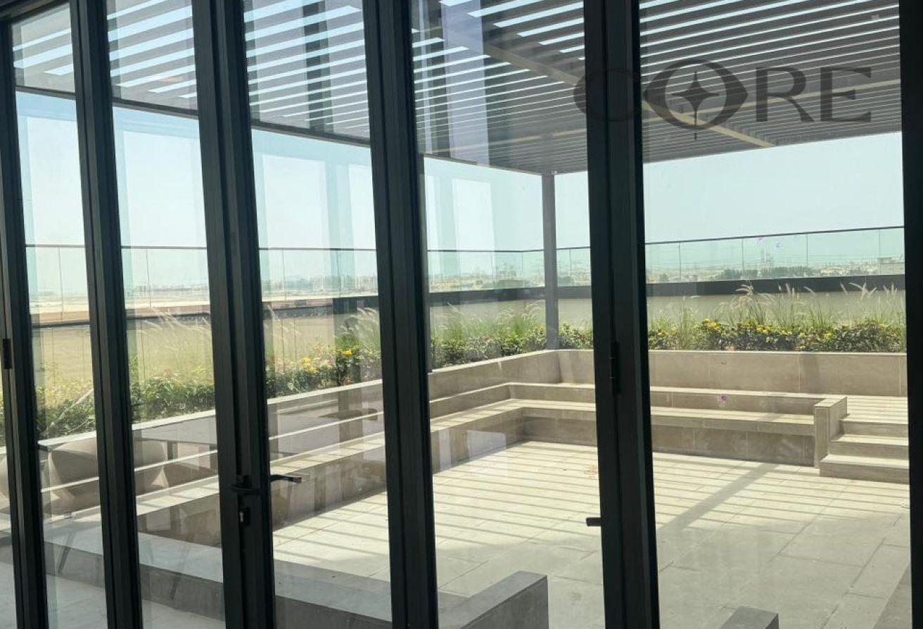 POOL + JGE VIEW | HIGH FLOOR photo 19