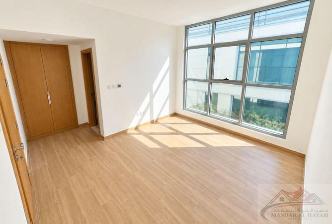 141910098 - Property Image 3