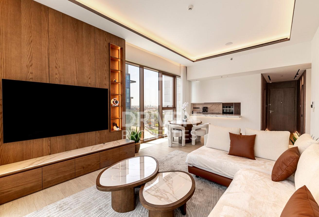 Luxury Living | Great View and Interiors photo 4