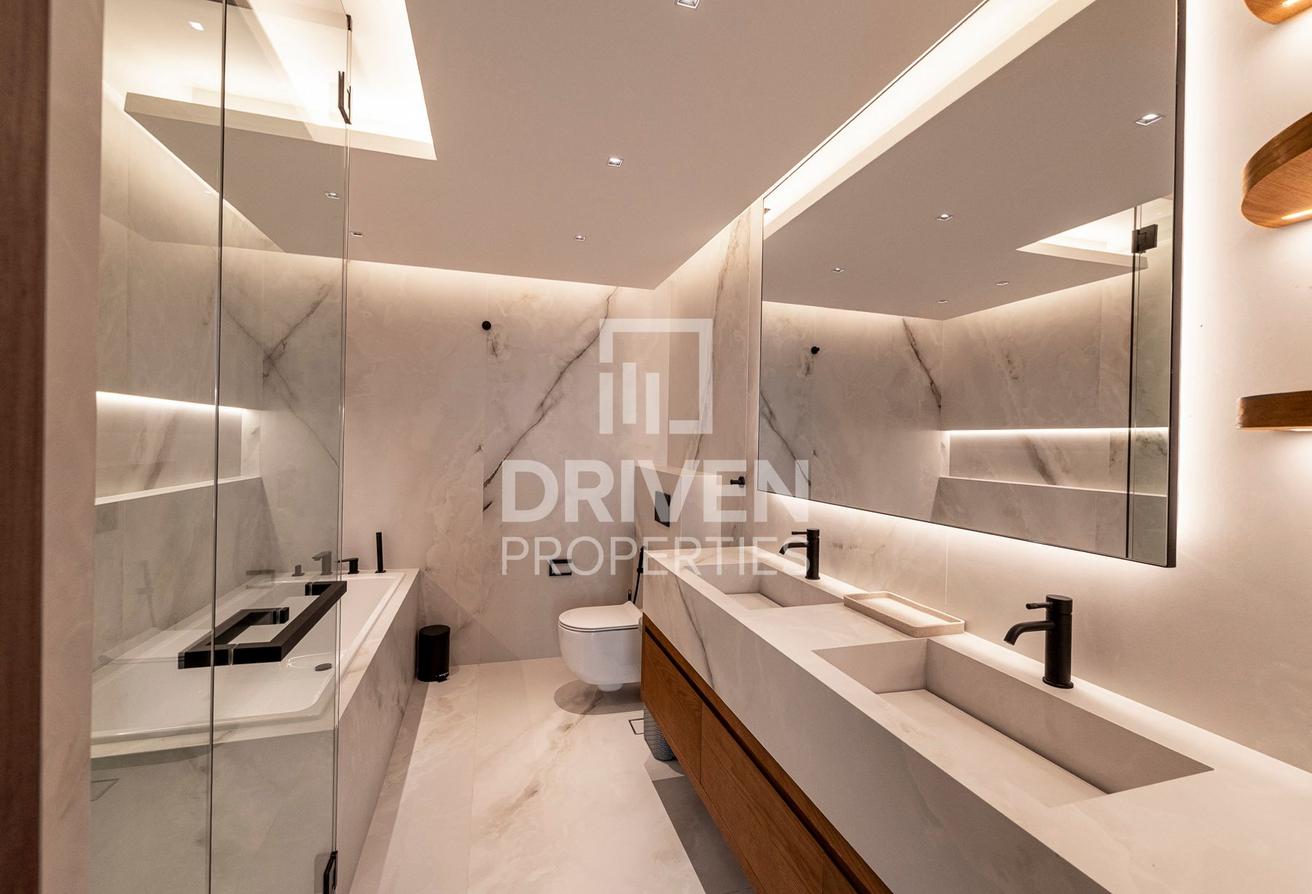 Luxury Living | Great View and Interiors photo 10