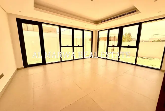 156005020 - Property Image 2