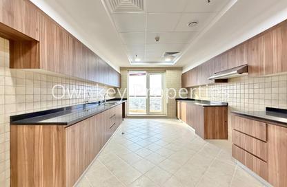Apartment - 3 Bedrooms - 5 Bathrooms for rent in Escape Tower - Business Bay - Dubai