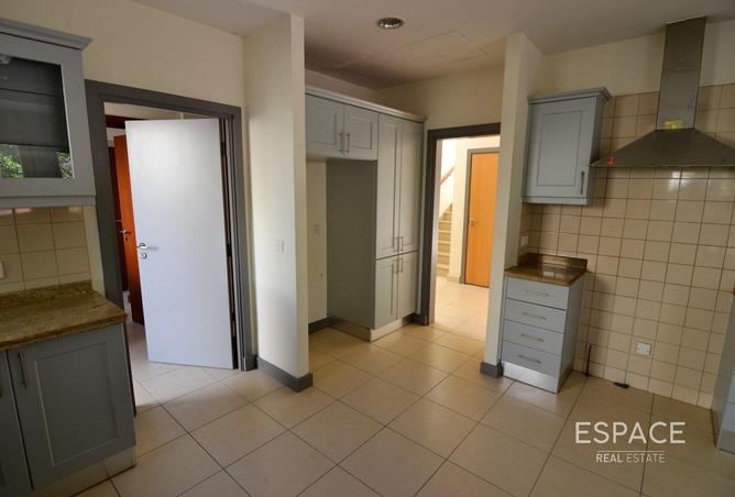 53163872 - صورة العقار 3