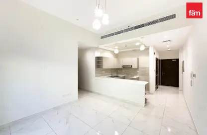 شقة - غرفة نوم - 2 حمامات للايجار في البلاج - شارع شاطئ جميرا - جميرا - دبي