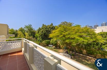 Villa - 4 - 5 for sale in Meadows 2 - Meadows - Dubai