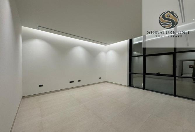 77399023 - صورة العقار 3