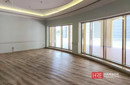 Shop - Studio - 1 Bathroom for rent in Al Nasr Palace - Oud Metha - Bur Dubai - Dubai