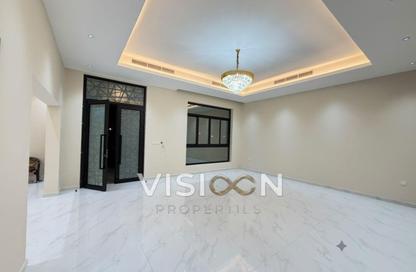 Villa - 5 - 7 for rent in Al Aweer 1 - Al Aweer - Dubai
