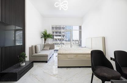 Apartment - Studio - 1 for rent in Royal Residence 2 - Royal Residence - Dubai Sports City - Dubai