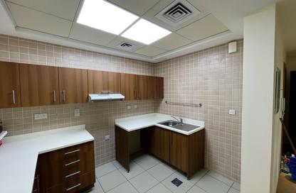 Apartment - 1 Bedroom - 2 Bathrooms for rent in Sulafa Tower - Dubai Marina - Dubai
