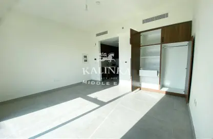 شقة - 1 حمام للايجار في مساكن الدبلوماسيين - تاون سكوير - دبي