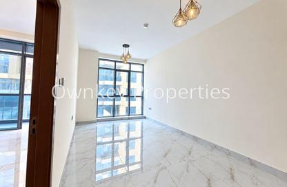 Apartment - 1 - 1 for rent in Central 1 Dubai 5 - Jumeirah Garden City - Al Satwa - Dubai