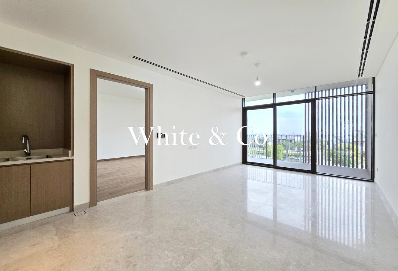 Landscaped | Elevated Plot | Drivers Room photo 11