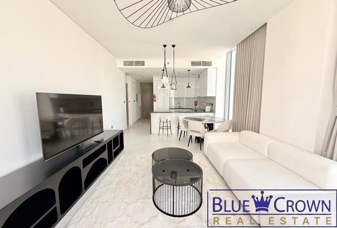 Skyline View | Furnished 1Bedroom | Corner Unit photo 3