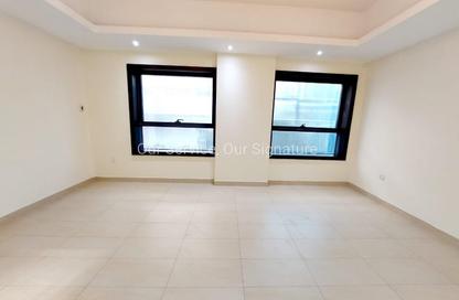 Apartment - 1 Bedroom - 2 Bathrooms for rent in Al Mamzar - Al Mamzar - Sharjah - Sharjah