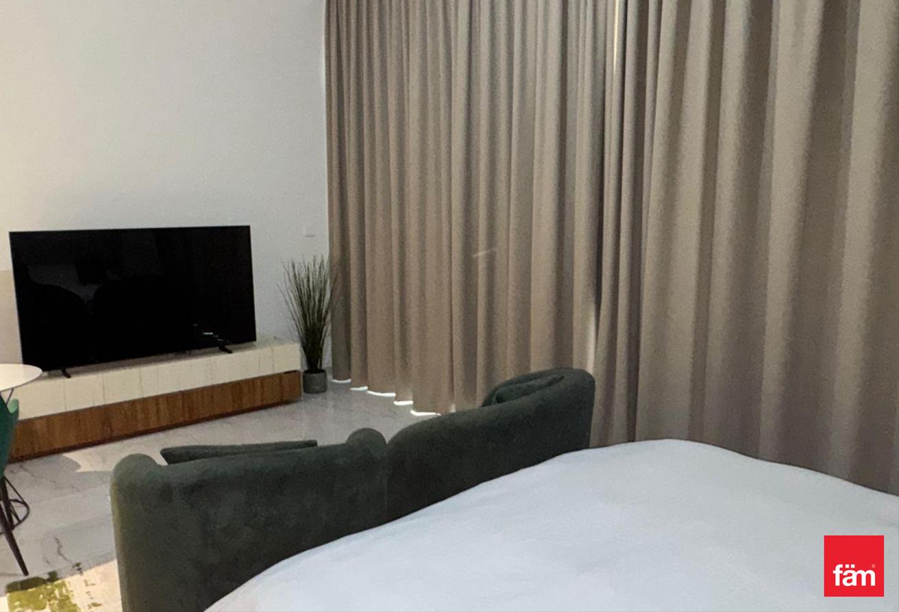 Brand New| Premium furnishing| Vacant photo 18