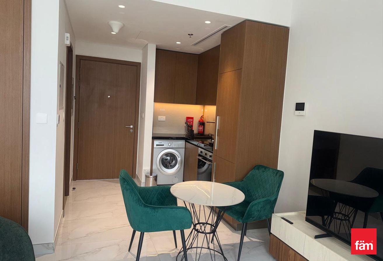 Brand New| Premium furnishing| Vacant photo 16