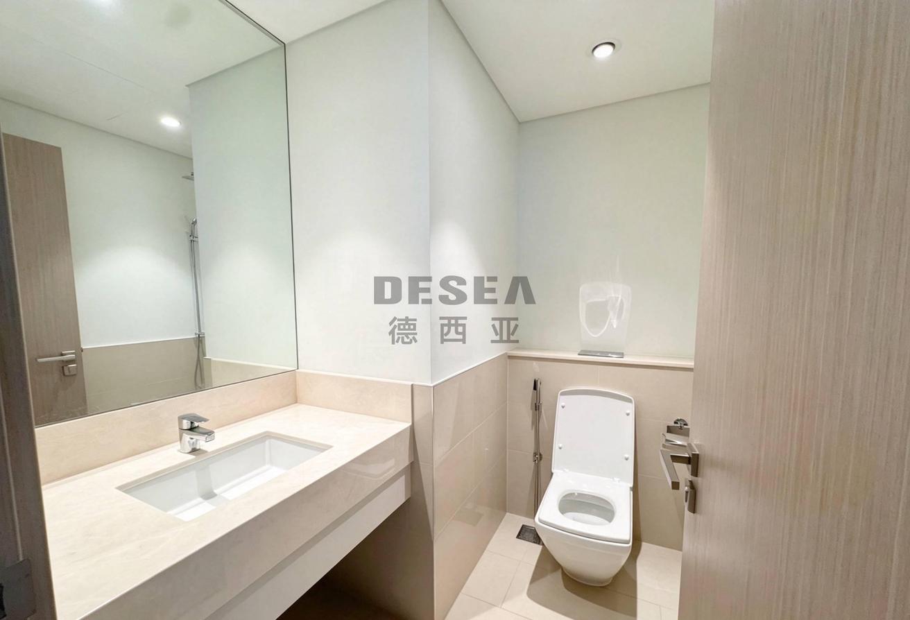 Storage Room | Burj & Fountain View | High Floor photo 13