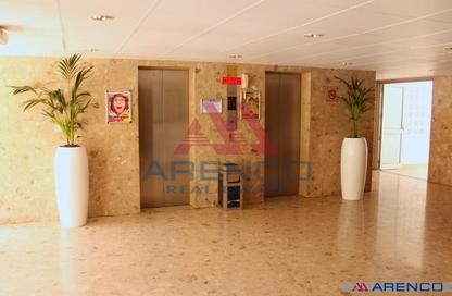 Apartment - 1 Bedroom - 1 Bathroom for rent in Al Kifaf Apartments - Al Karama - Dubai Apartment - 1 Bedroom - 1 Bathroom for rent in Al Kifaf Apartments - Al Karama - Dubai