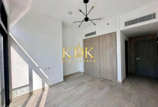 101720817 - Property Image 3