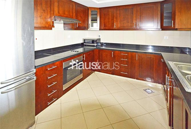 72305667 - Property Image 3