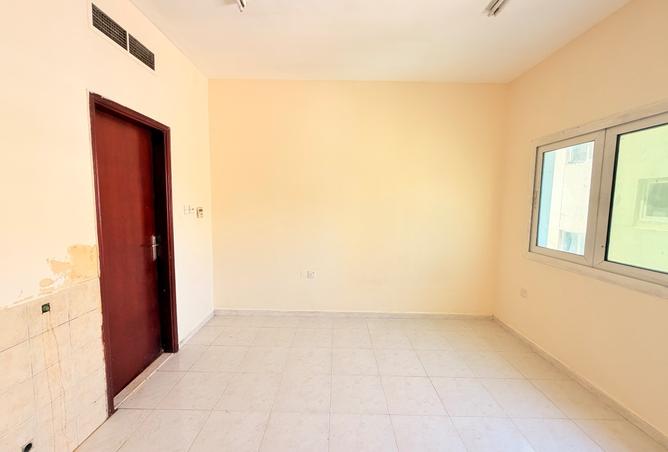 121553330 - Property Image 2