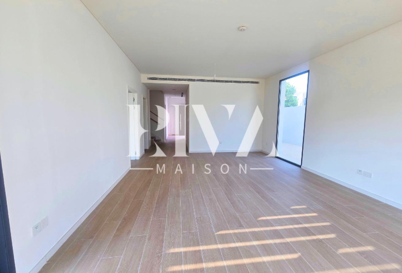 Prime Location | Corner Plot | Single Row | Park photo 13
