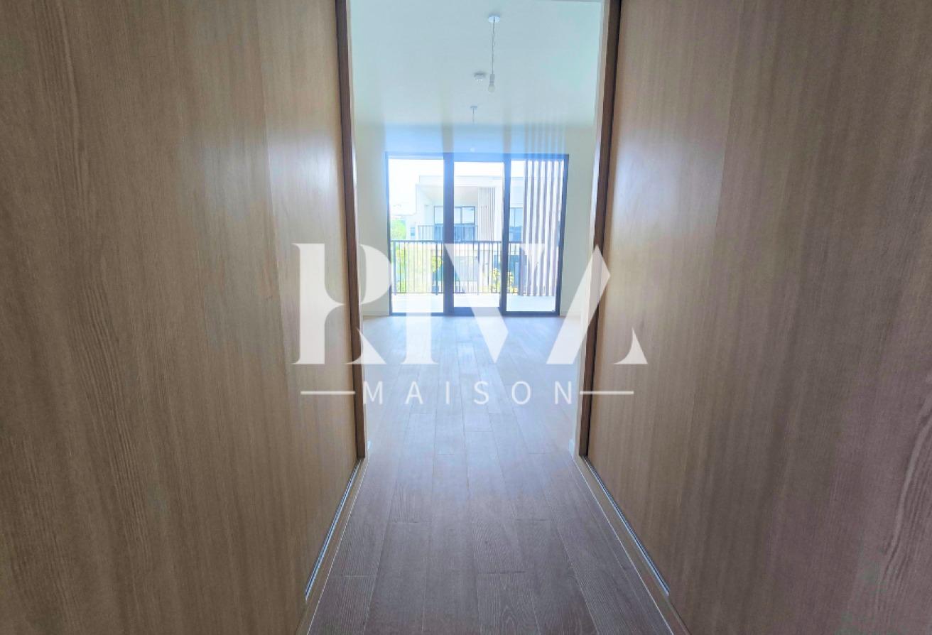 Prime Location | Corner Plot | Single Row | Park photo 6