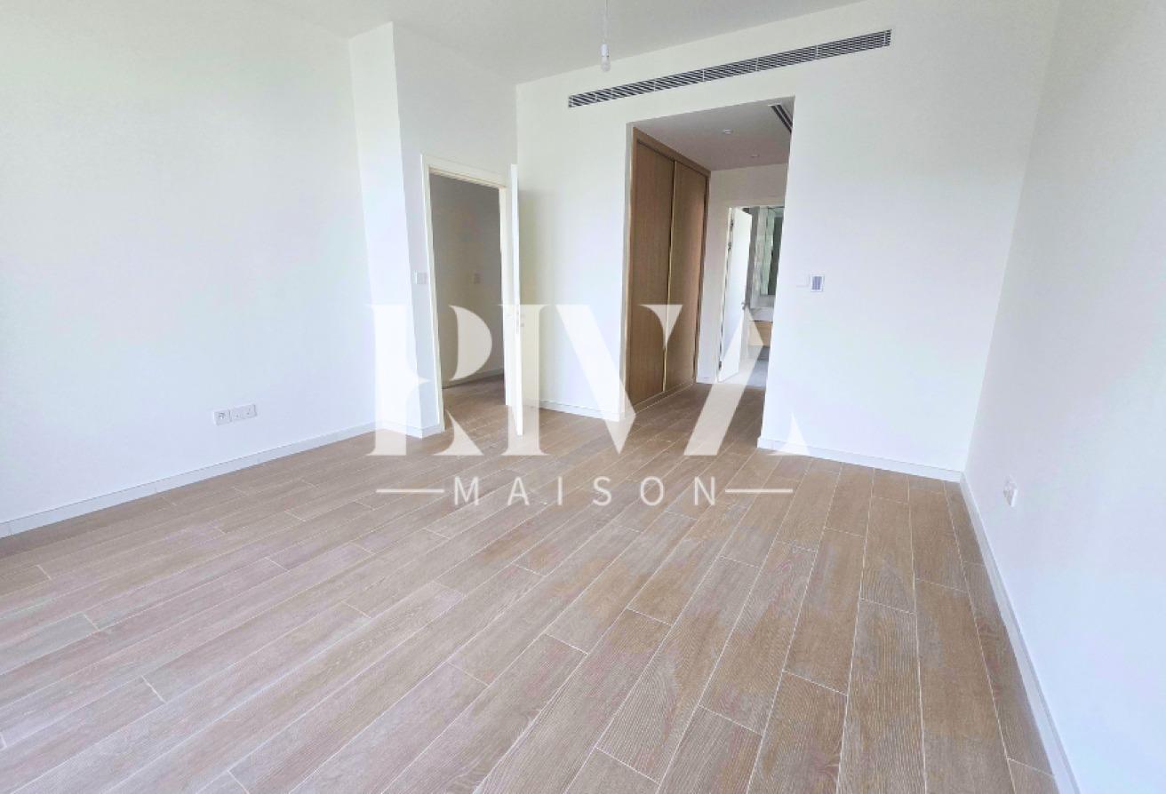 Prime Location | Corner Plot | Single Row | Park photo 7