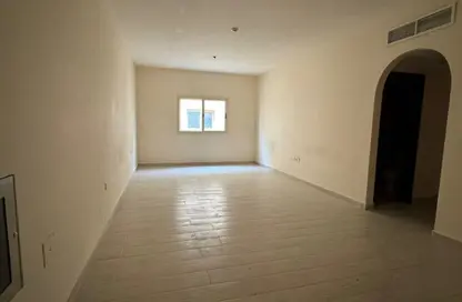 Apartment - 2 Bedrooms - 3 Bathrooms for rent in Muweileh Community - Muwaileh Commercial - Sharjah