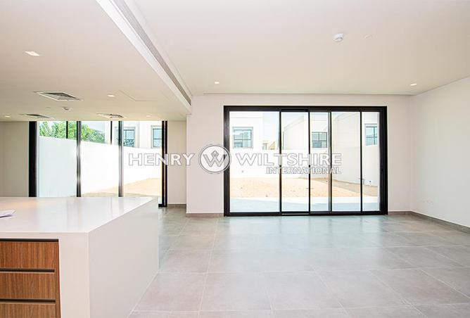 Brand New Townhouse | Yas Island Living — photo 3