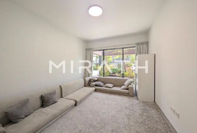 106403160 - Property Image 2