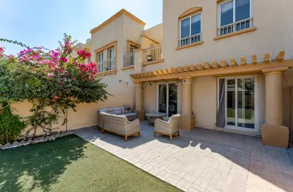 فيلا - 2 غرف نوم - 3 حمامات للايجار في الينابيع 10 - الينابيع - دبي فيلا - 2 غرف نوم - 3 حمامات للايجار في الينابيع 10 - الينابيع - دبي