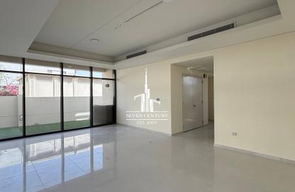 Townhouse - 3 Bedrooms - 4 Bathrooms for rent in Rochester - The Park Villas - Damac Hills - Dubai