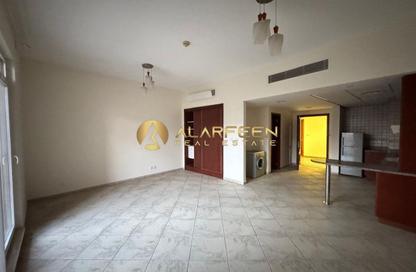 Apartment - Studio - 1 Bathroom for rent in Dickens Circus 1 - Dickens Circus - Motor City - Dubai